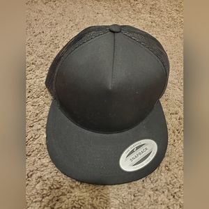 Black Snapback